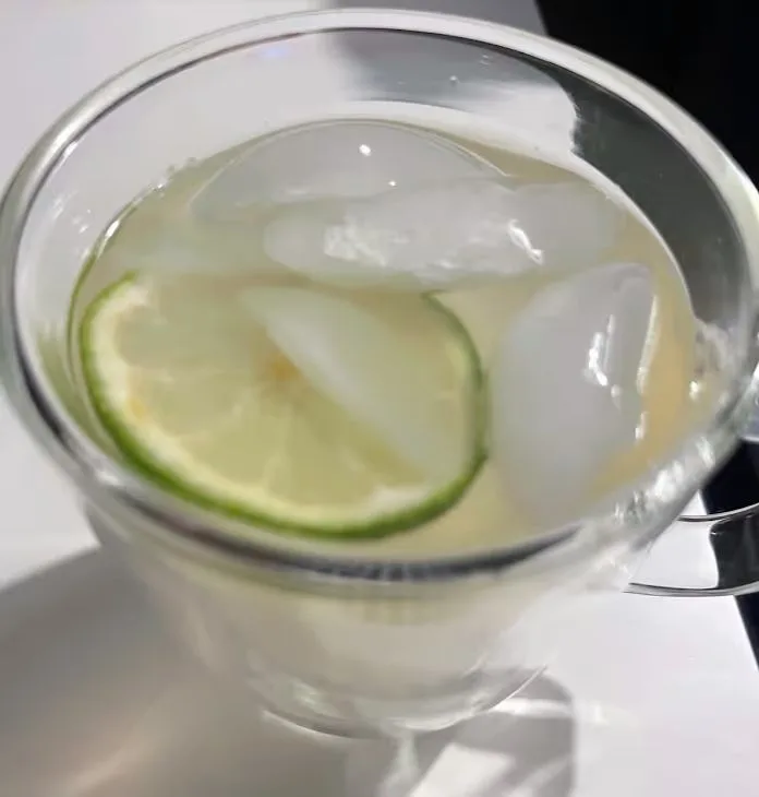 Sparkling Tangawizi